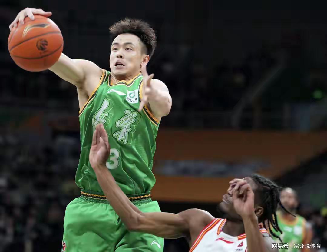 爱奇艺体育-辽宁队惨败,杨鸣下课,却收重大好消息